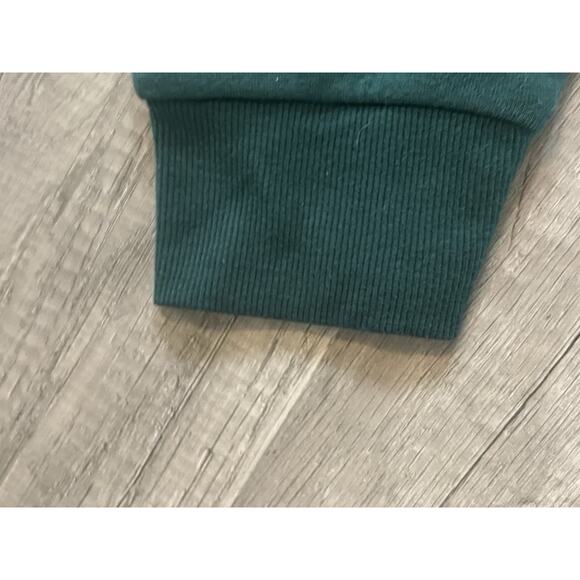 Christmas Hello Kitty Merry & Bright Green Pullover Graphic Sweatshirt Medium - Picture 7 of 13